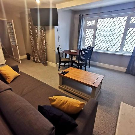 City Centre Room, Wifi, Share Facility Σουόνσι Εξωτερικό φωτογραφία