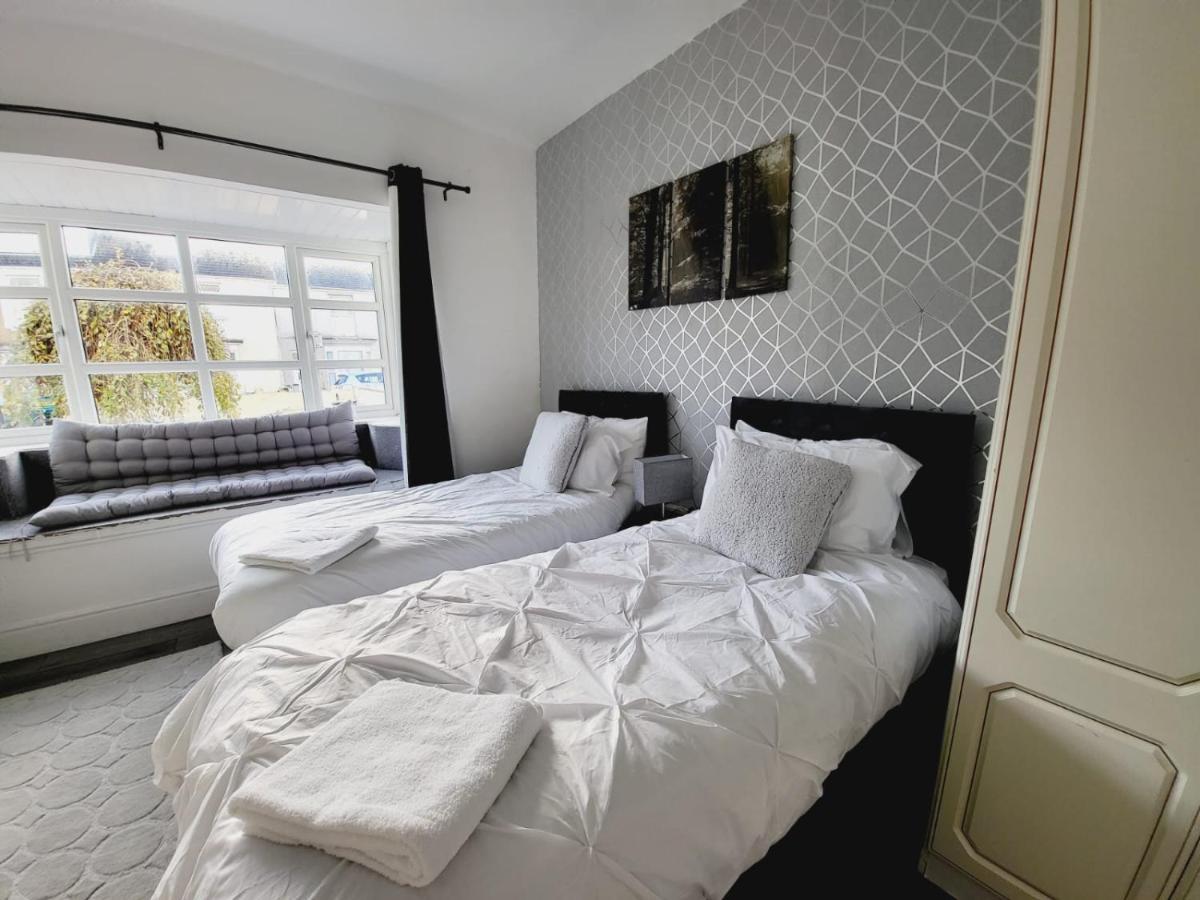 City Centre Room, Wifi, Share Facility Σουόνσι Εξωτερικό φωτογραφία