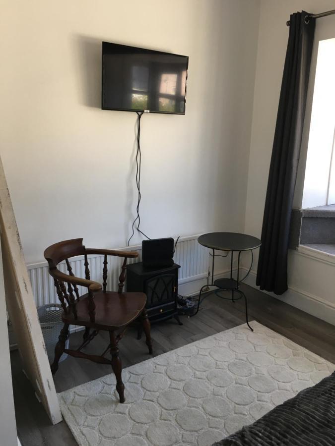 City Centre Room, Wifi, Share Facility Σουόνσι Εξωτερικό φωτογραφία