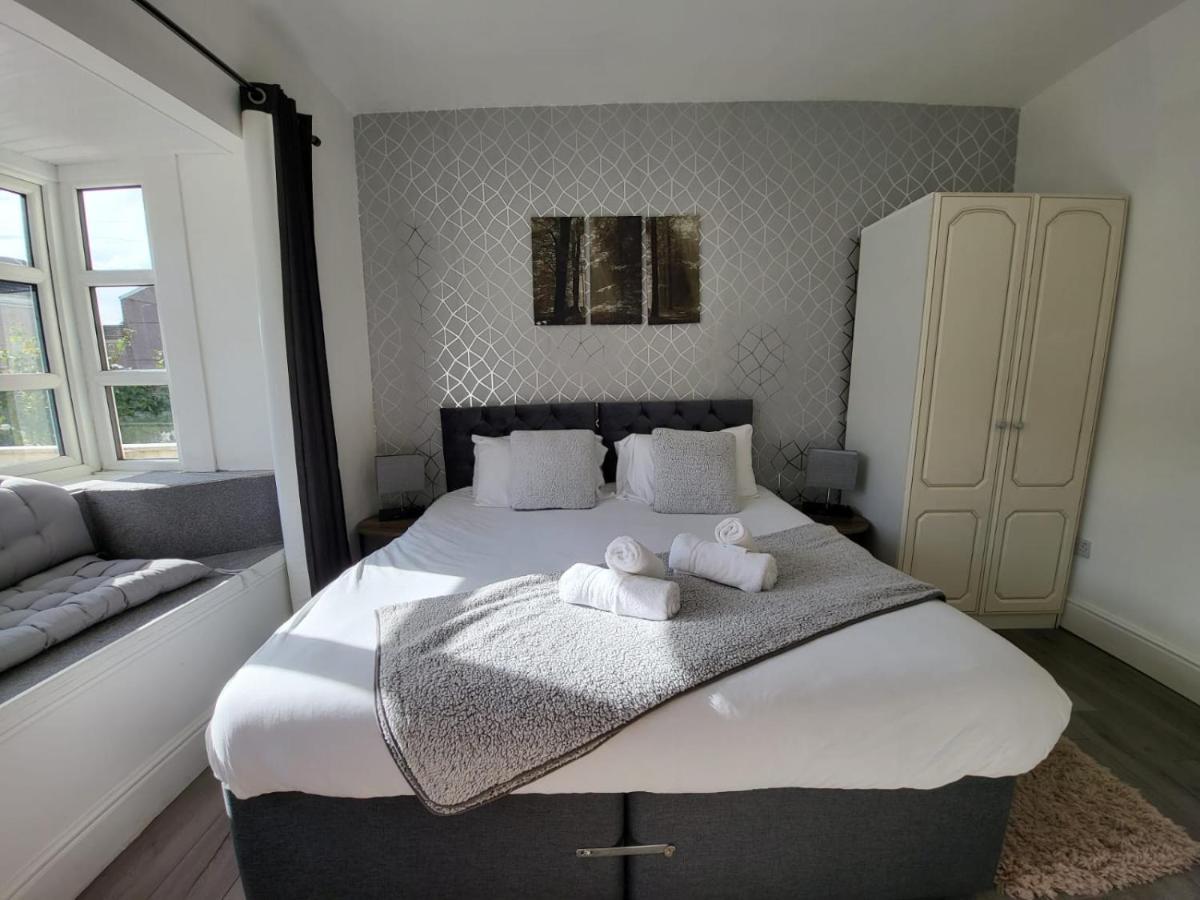 City Centre Room, Wifi, Share Facility Σουόνσι Εξωτερικό φωτογραφία
